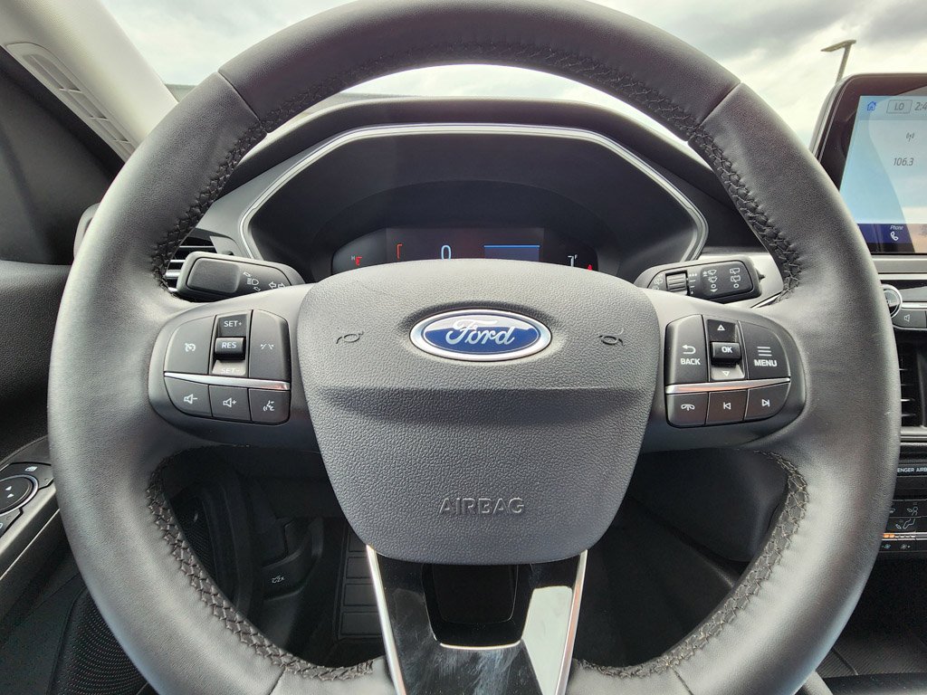 Used 2023 Vapor Blue Metallic Ford Active image 30
