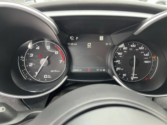 Used 2023 Black Alfa Romeo Estrema image 19