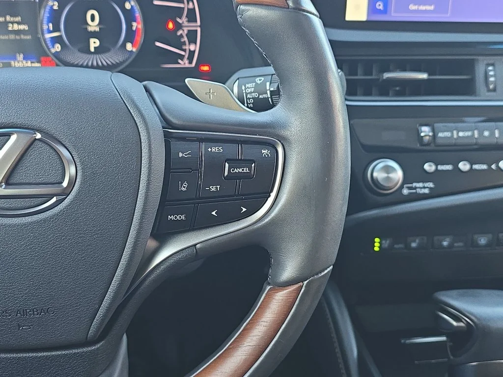 Used 2024 Black Lexus 350 Luxury image 21