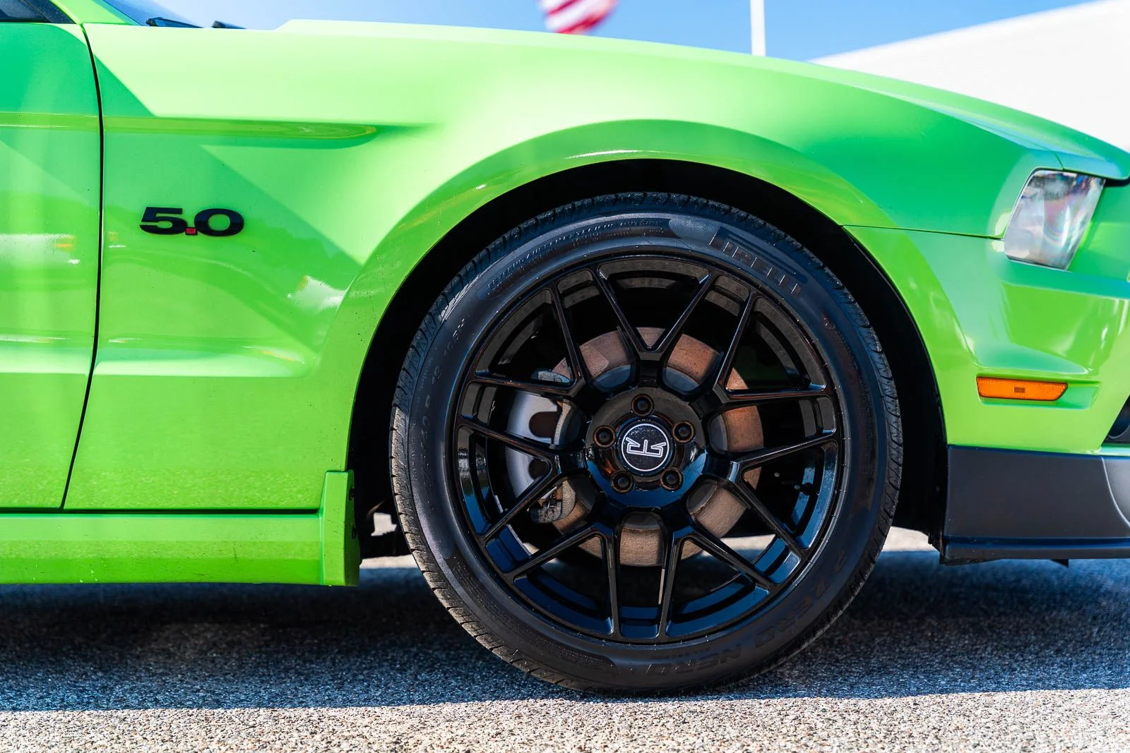 Used 2014 Green Ford GT image 9