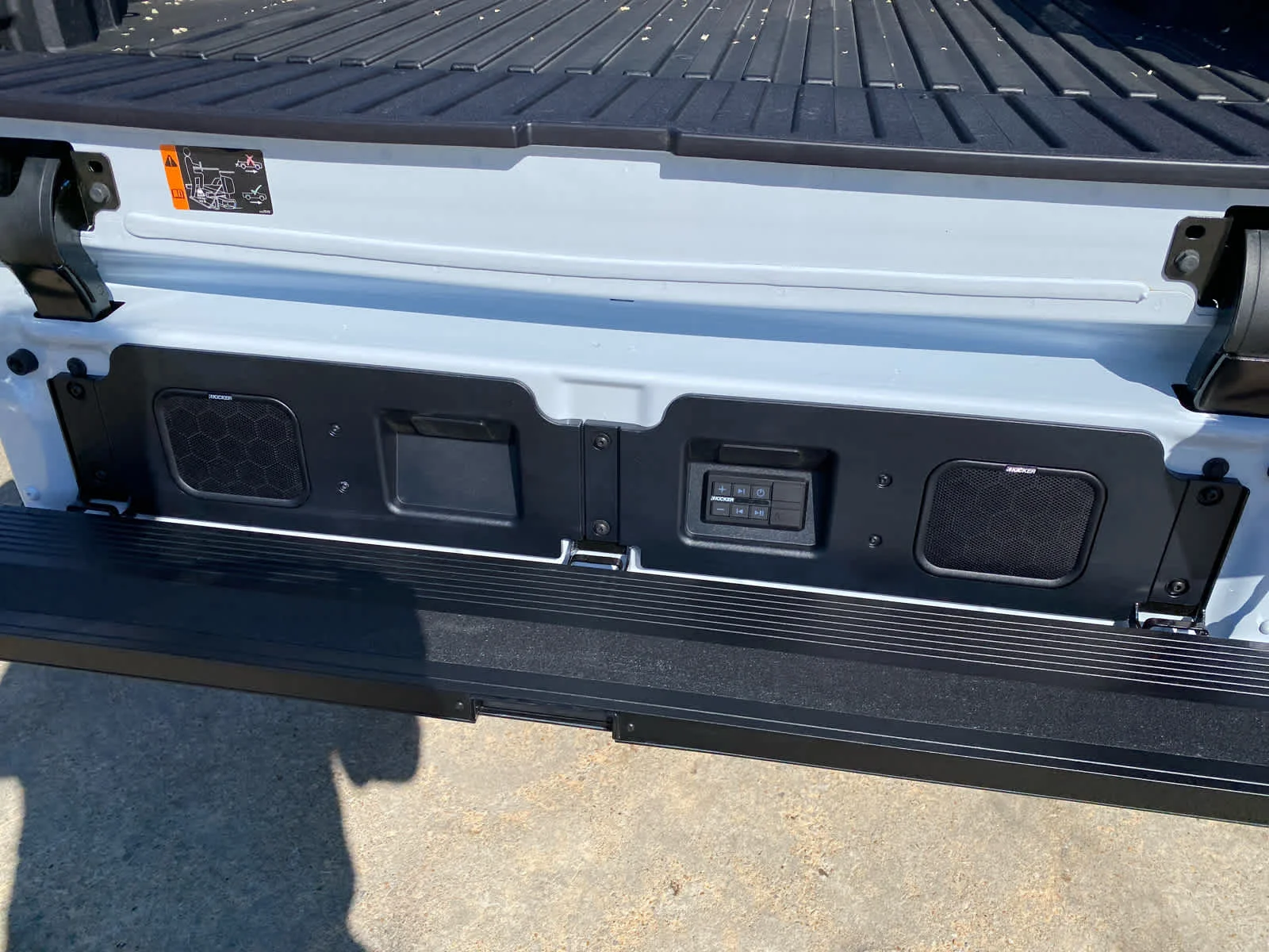 New 2026 Glacier White Tricoat GMC Denali Ultimate image 30