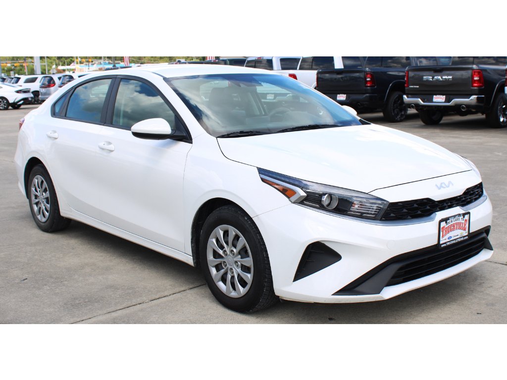 Used 2023 Clear White Kia LX image 14