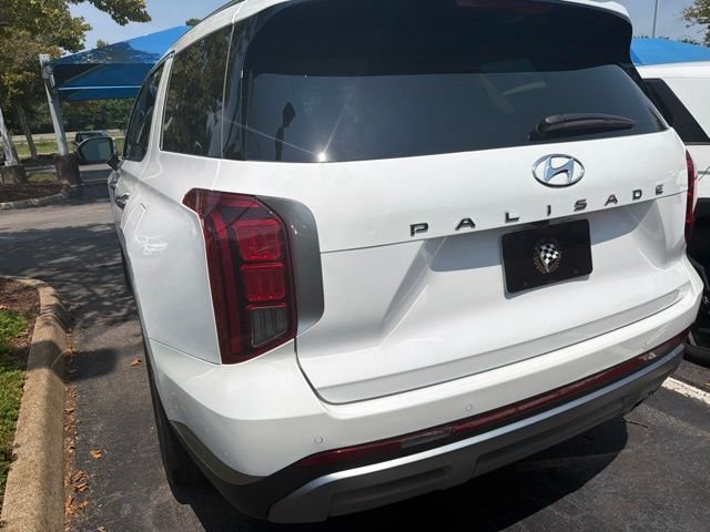 Used 2025 Hyper White Hyundai SEL Premium image 6