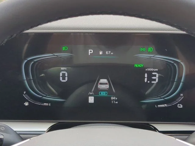 2025 Kia Niro EX Touring - Photo 28