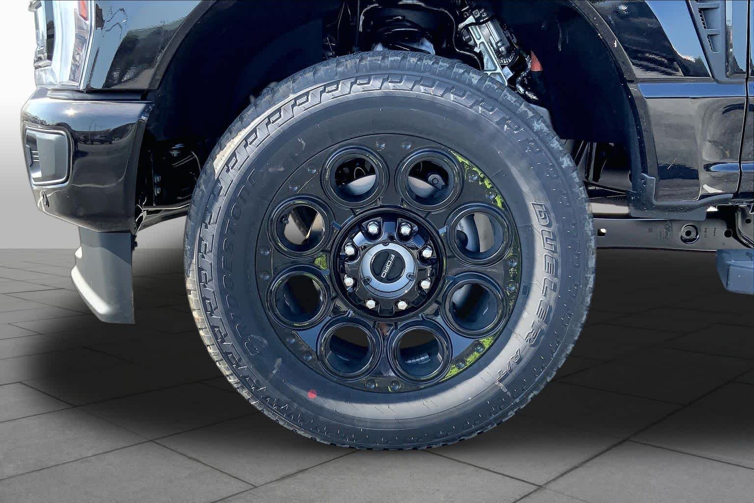New 2026 Agate Black Metallic Ford F-250® Lariat® image 8