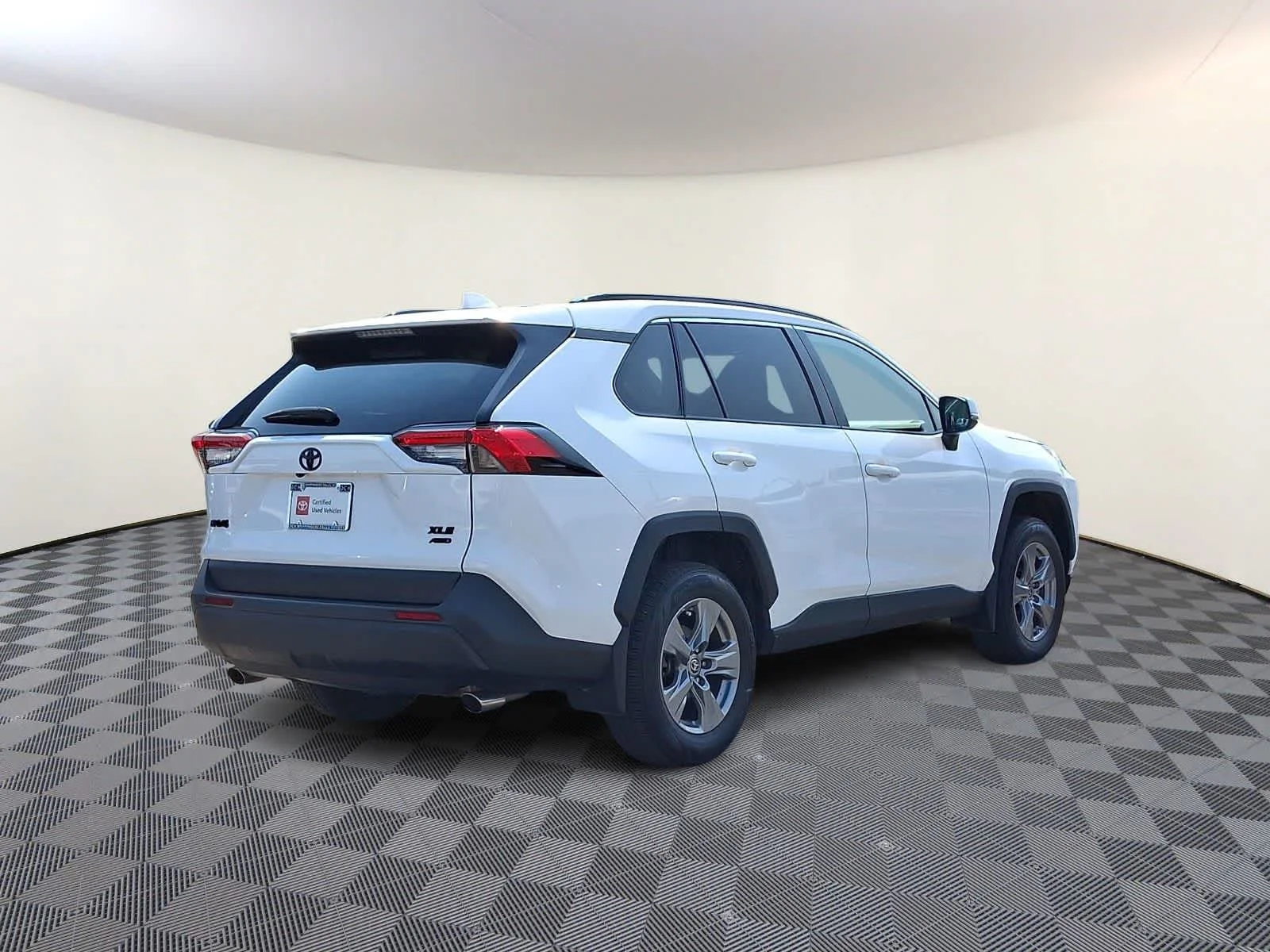 Certified Used 2024 Ice Cap Toyota XLE image 5