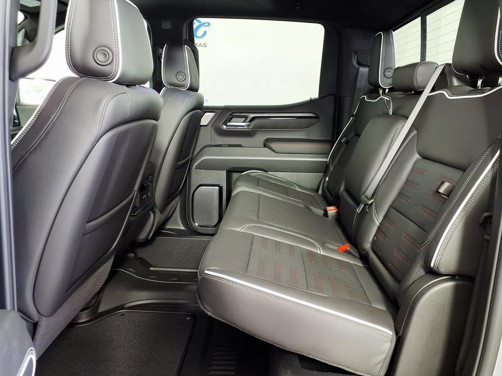 2026 GMC Sierra 1500 AT4X - Photo 9