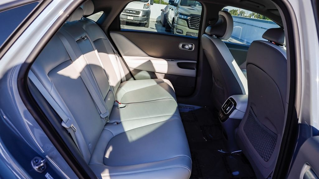 Used 2023 Blue Hyundai SEL image 19