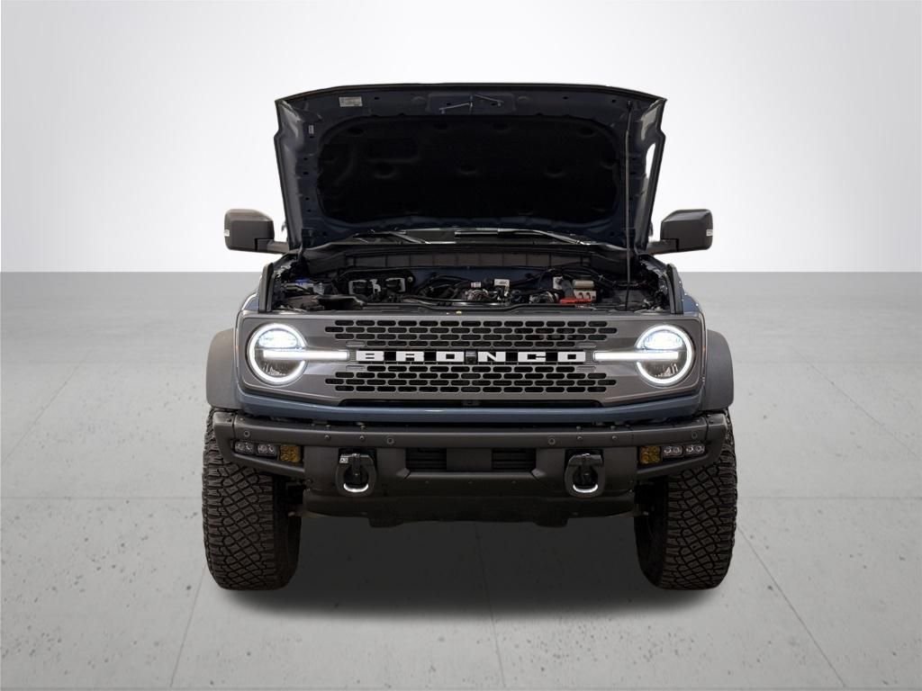 Used 2023 Gray Ford Badlands image 6
