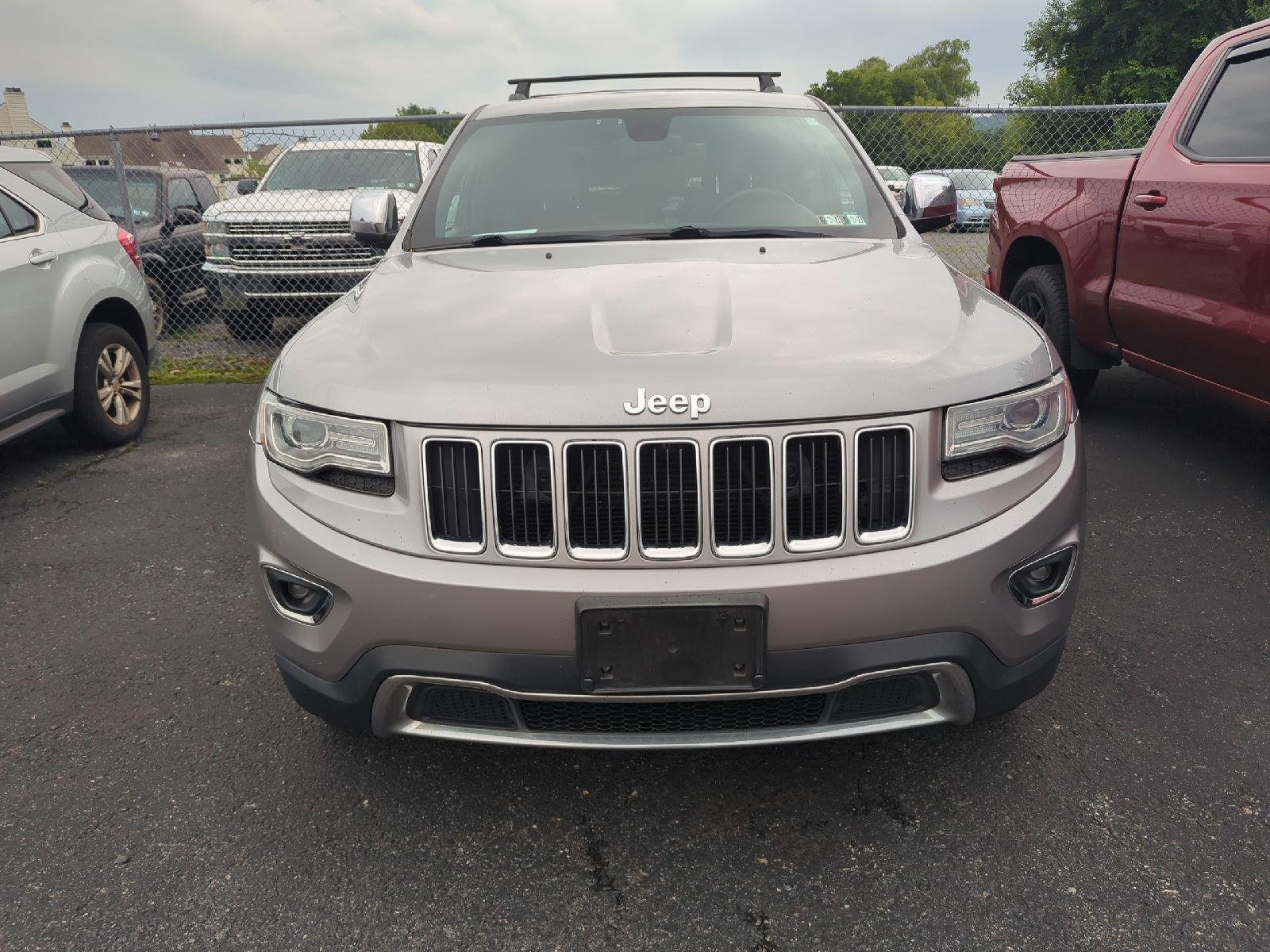 Used 2014 Billet Silver Metallic Clearcoat Jeep Limited image 2