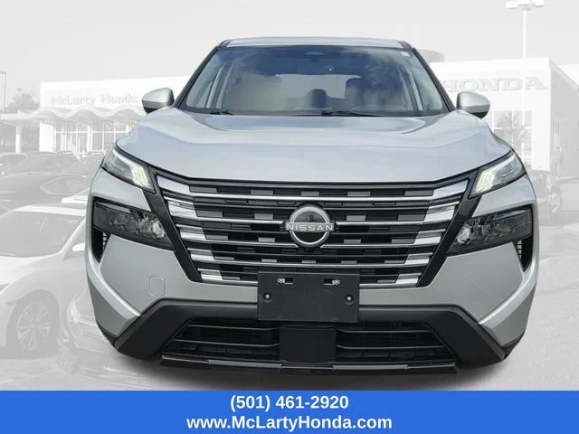 Used 2025 Silver Nissan SV image 8