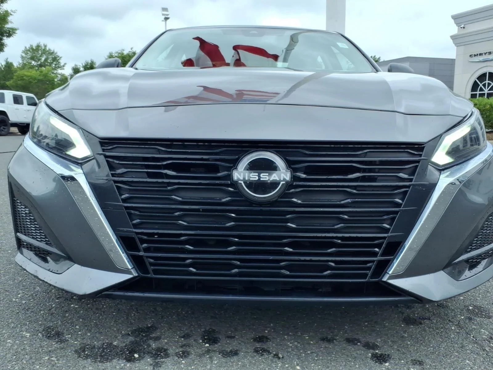 Used 2024 Gun Metallic Nissan 2.5 SV image 12