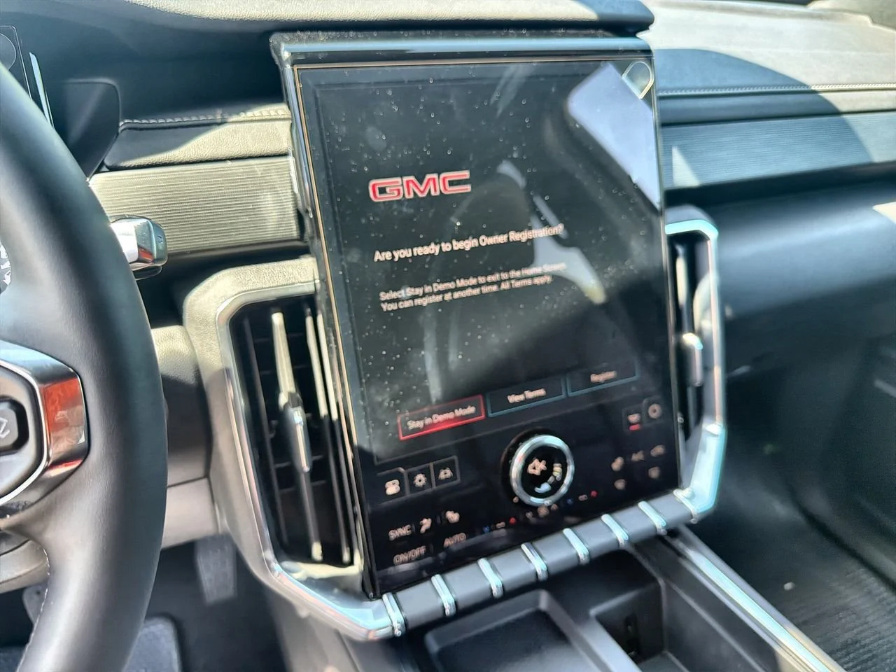 New 2026 Glacier White Tricoat GMC Elevation image 13