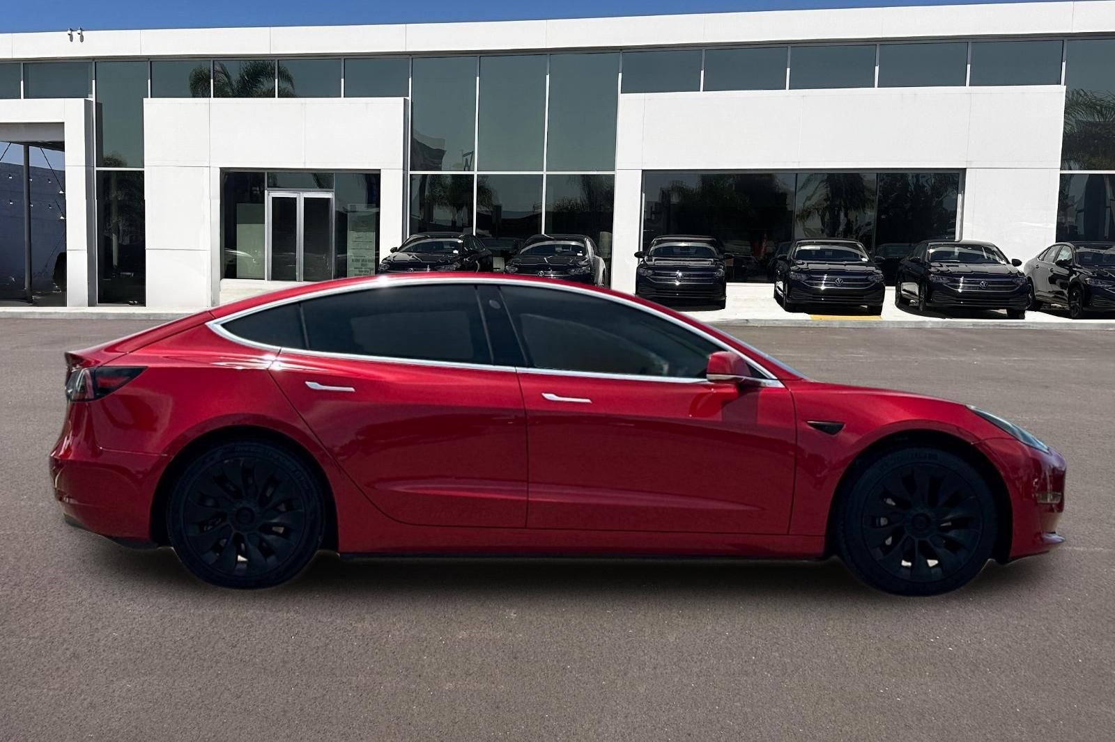 Used 2020 Red Multi-Coat Tesla Standard Range Plus image 2