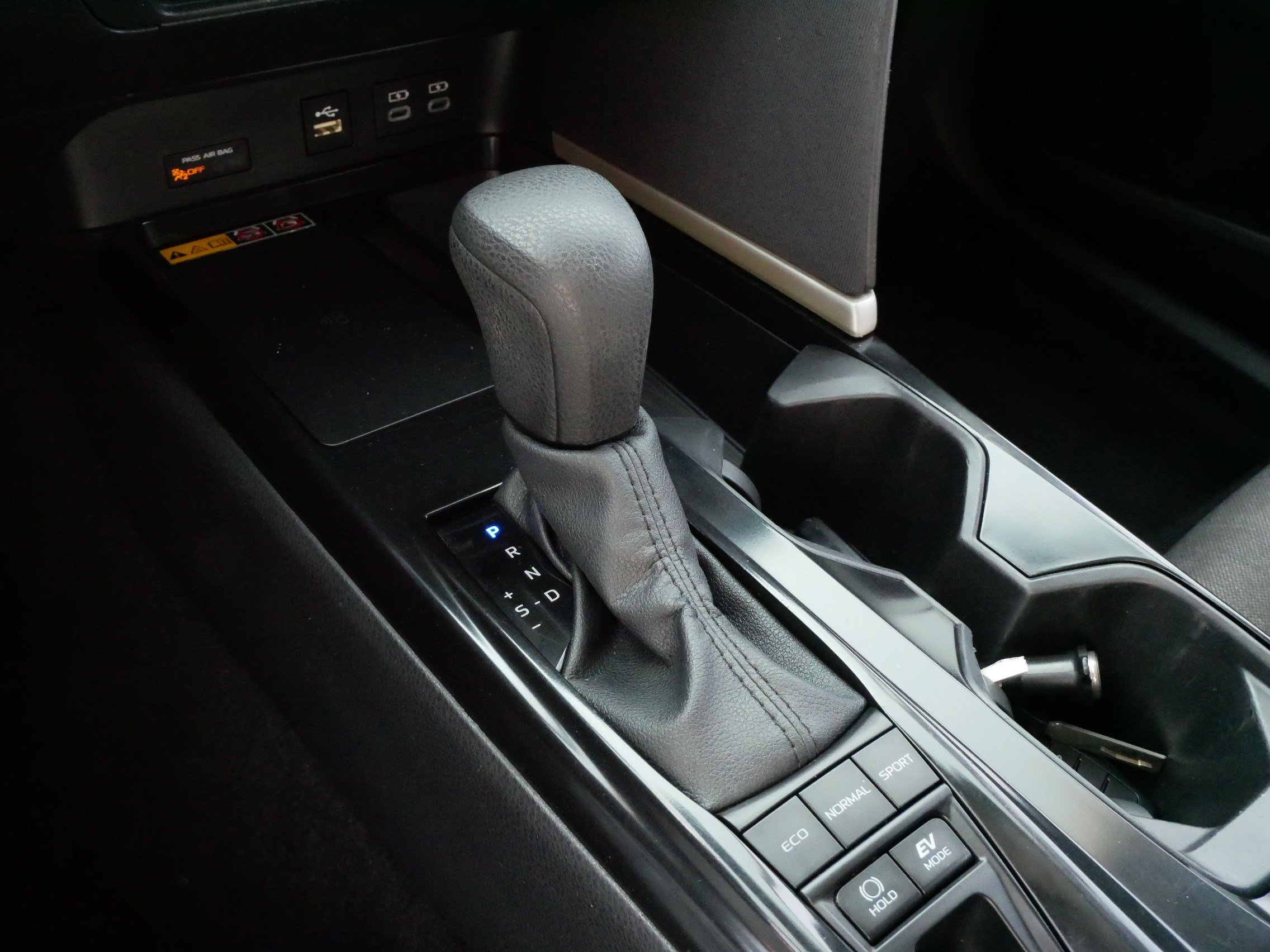 Certified Used 2025 UNDERGROUND Toyota LE image 24