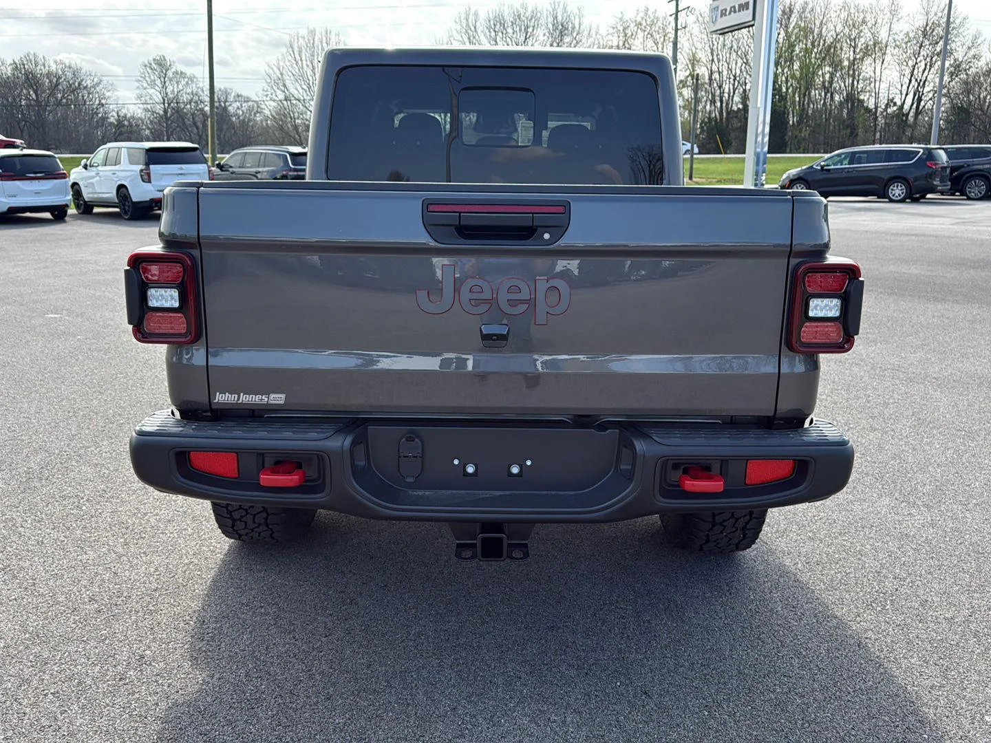 New 2026 Granite Crystal Metallic Clearcoat Jeep Rubicon image 14
