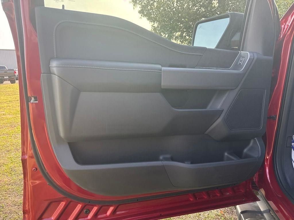 New 2026 Ruby Red Metallic Tinted Clearcoat Ford XLT image 11