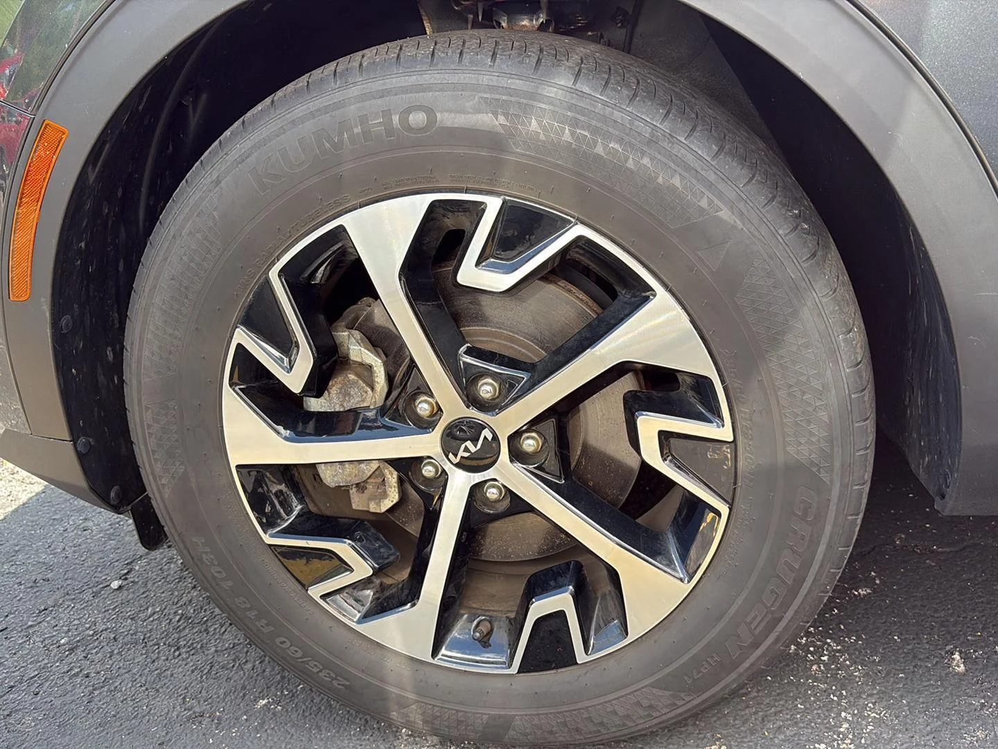 Used 2023 Gravity Gray Kia EX image 13