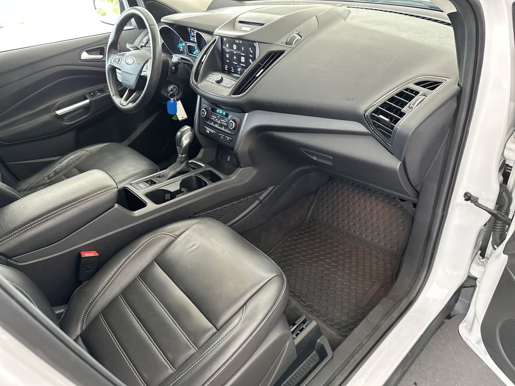 Used 2018 White Ford SEL image 37