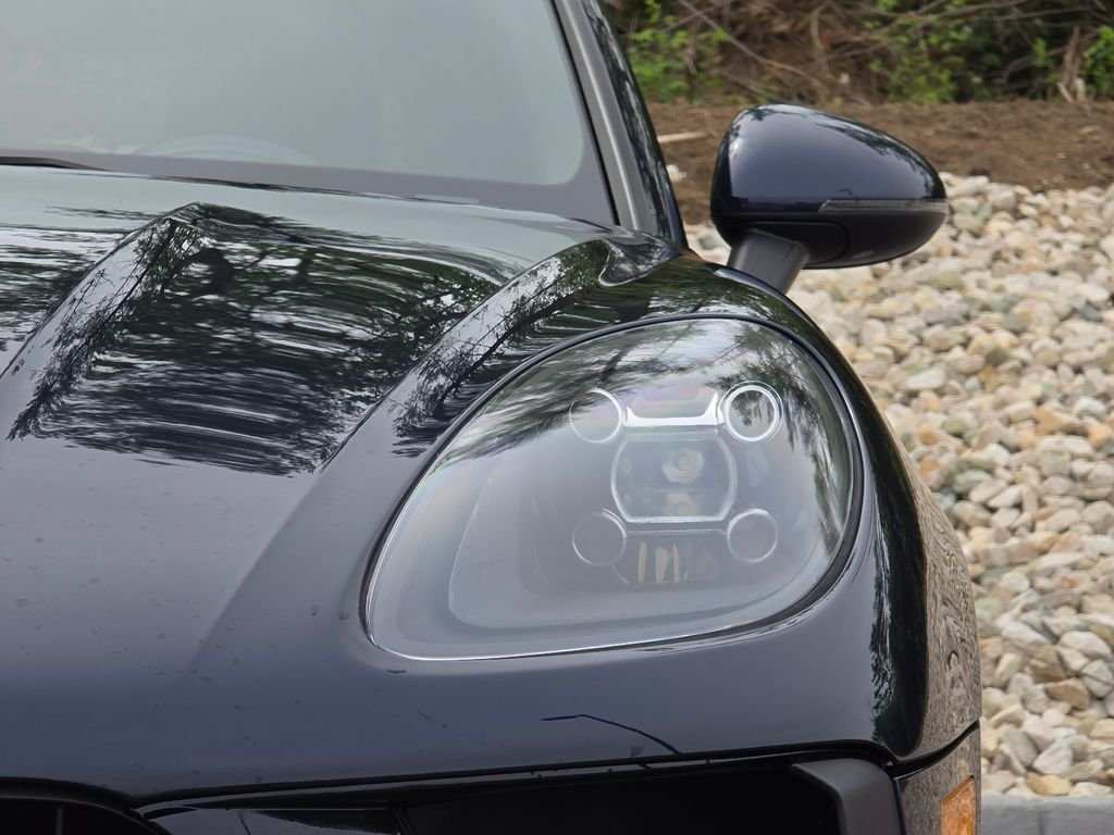 Used 2020  Porsche S image 34