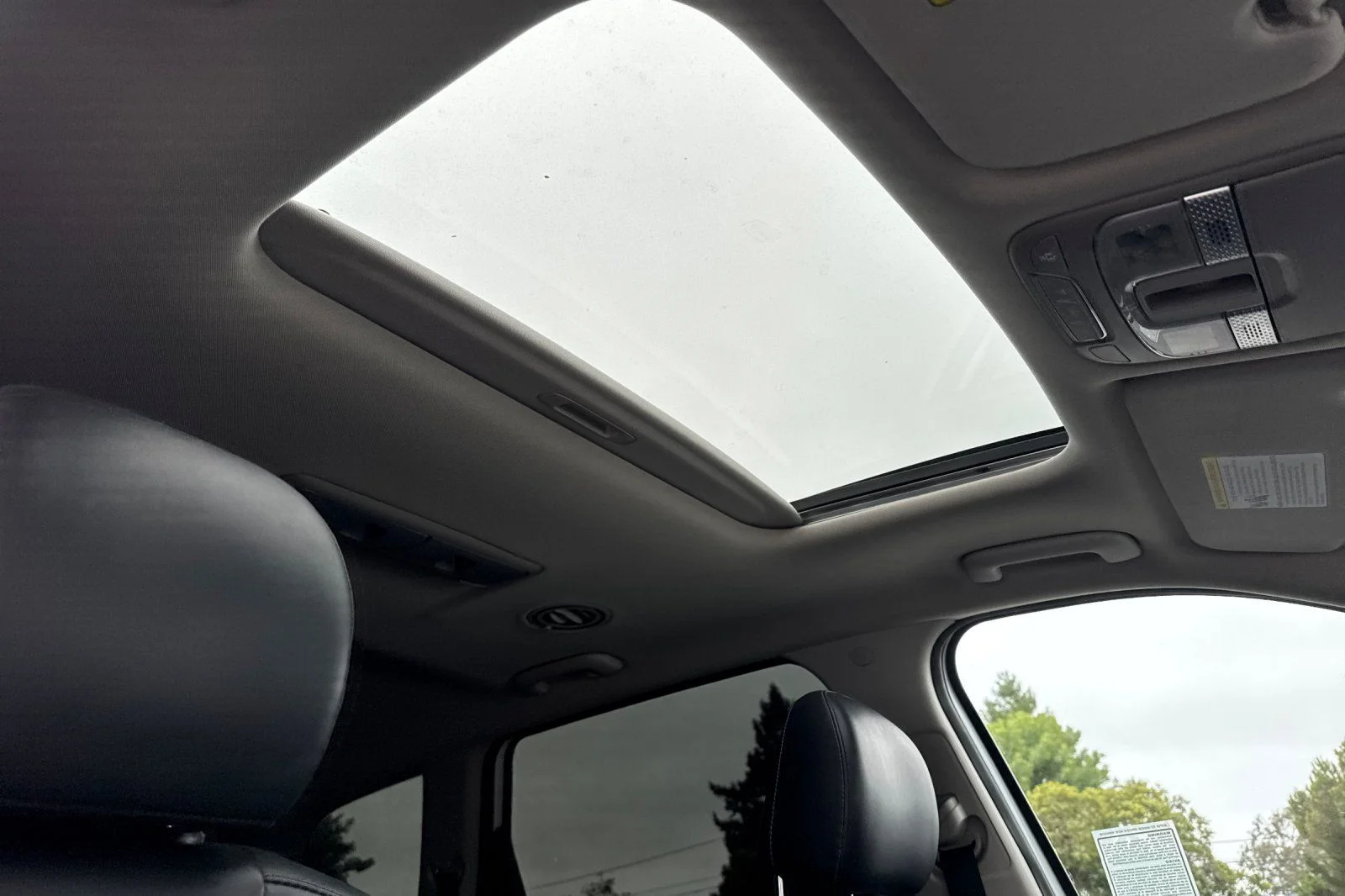 Certified Used 2021 Snow White Pearl Kia S image 8
