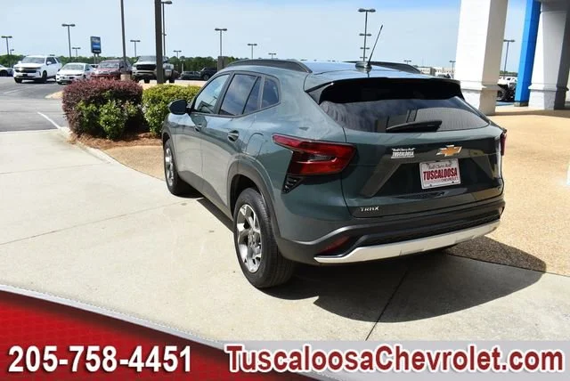 Used 2025 Cypress Gray Chevrolet LT image 7