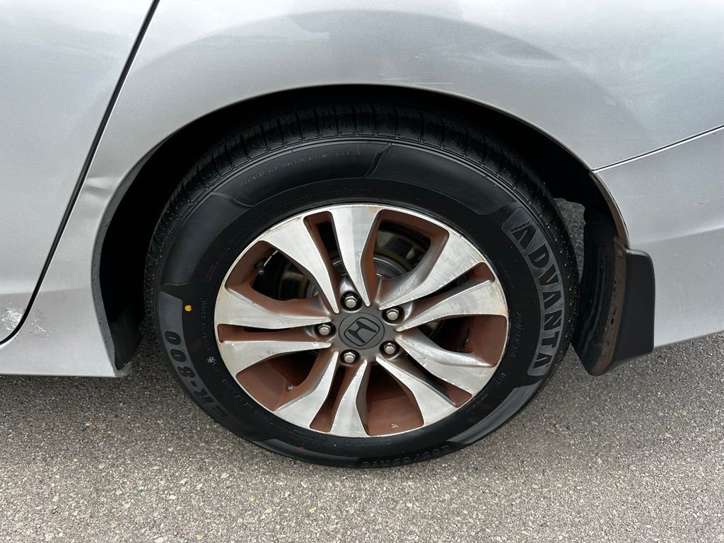 Used 2013  Honda LX image 11