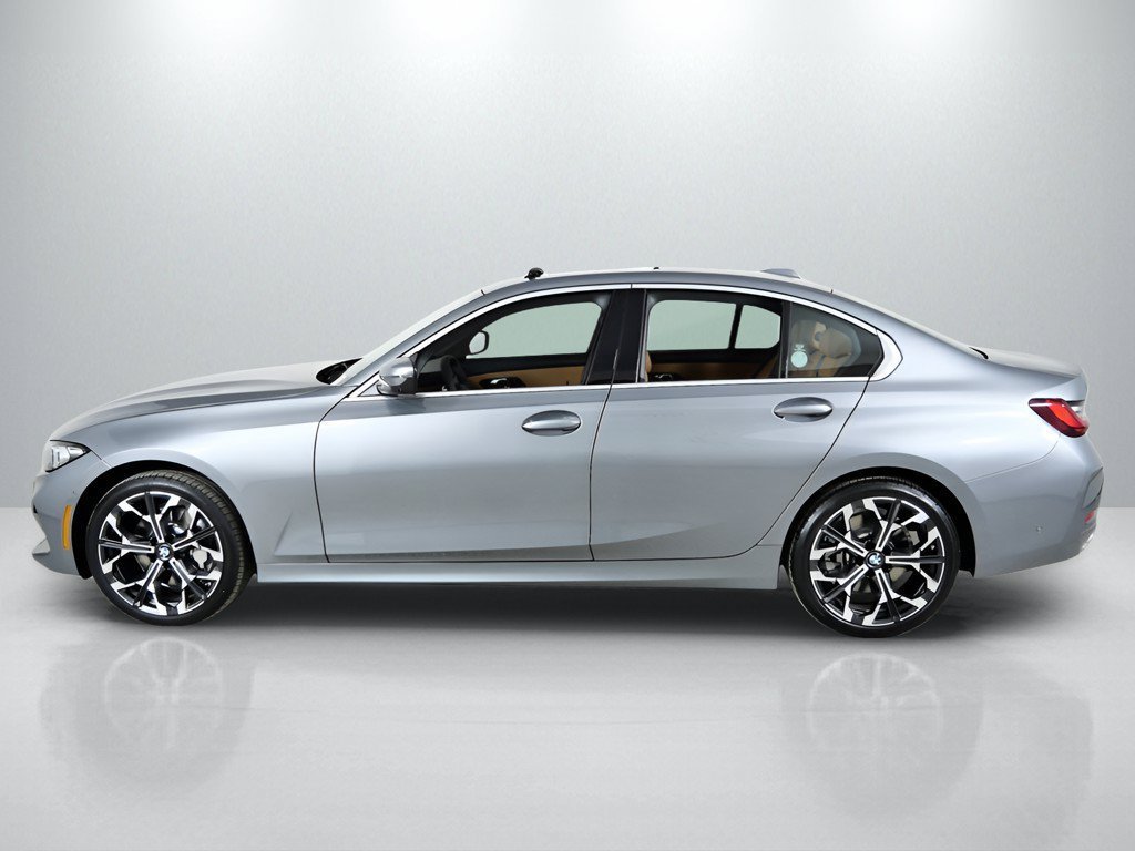 Used 2026 Skyscraper Grey Metallic BMW 330i xDrive image 16