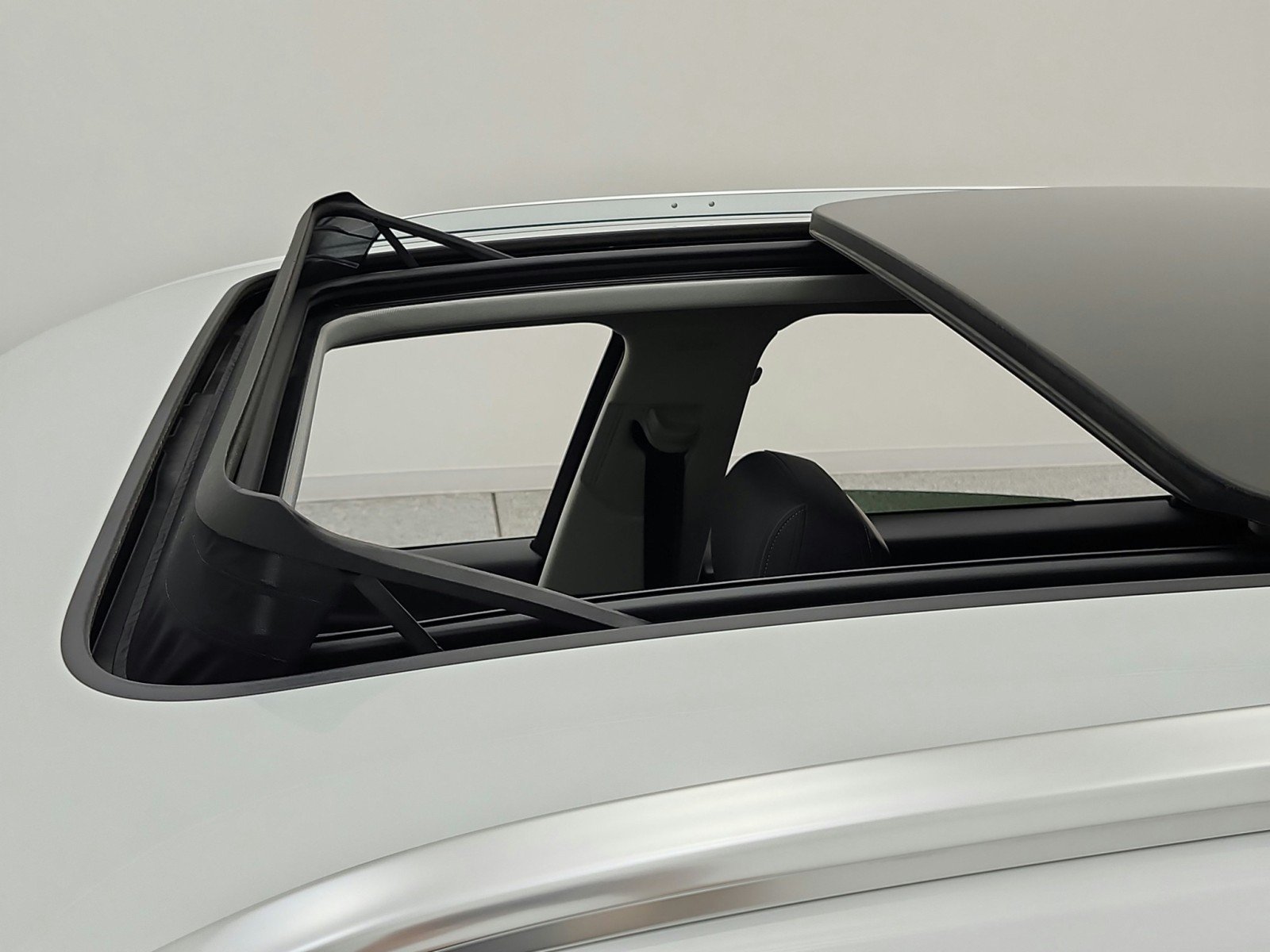 Used 2022 Glacier White Metallic Audi S line Premium Plus image 14