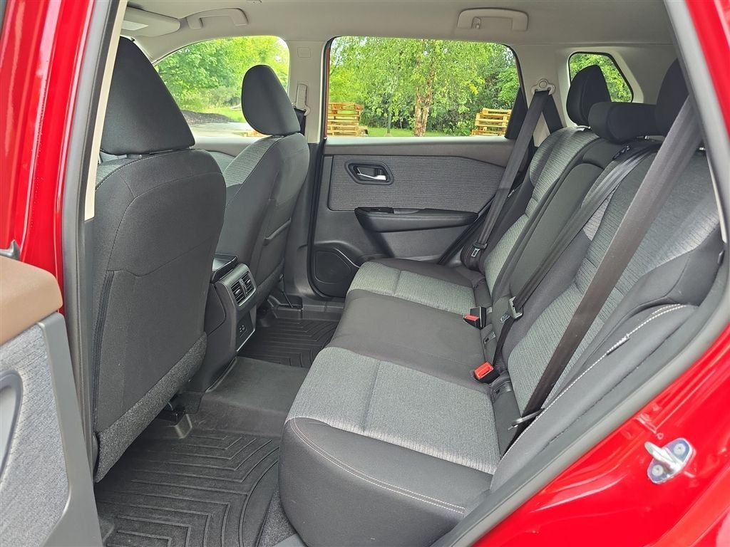 Used 2023 Red Nissan SV image 16