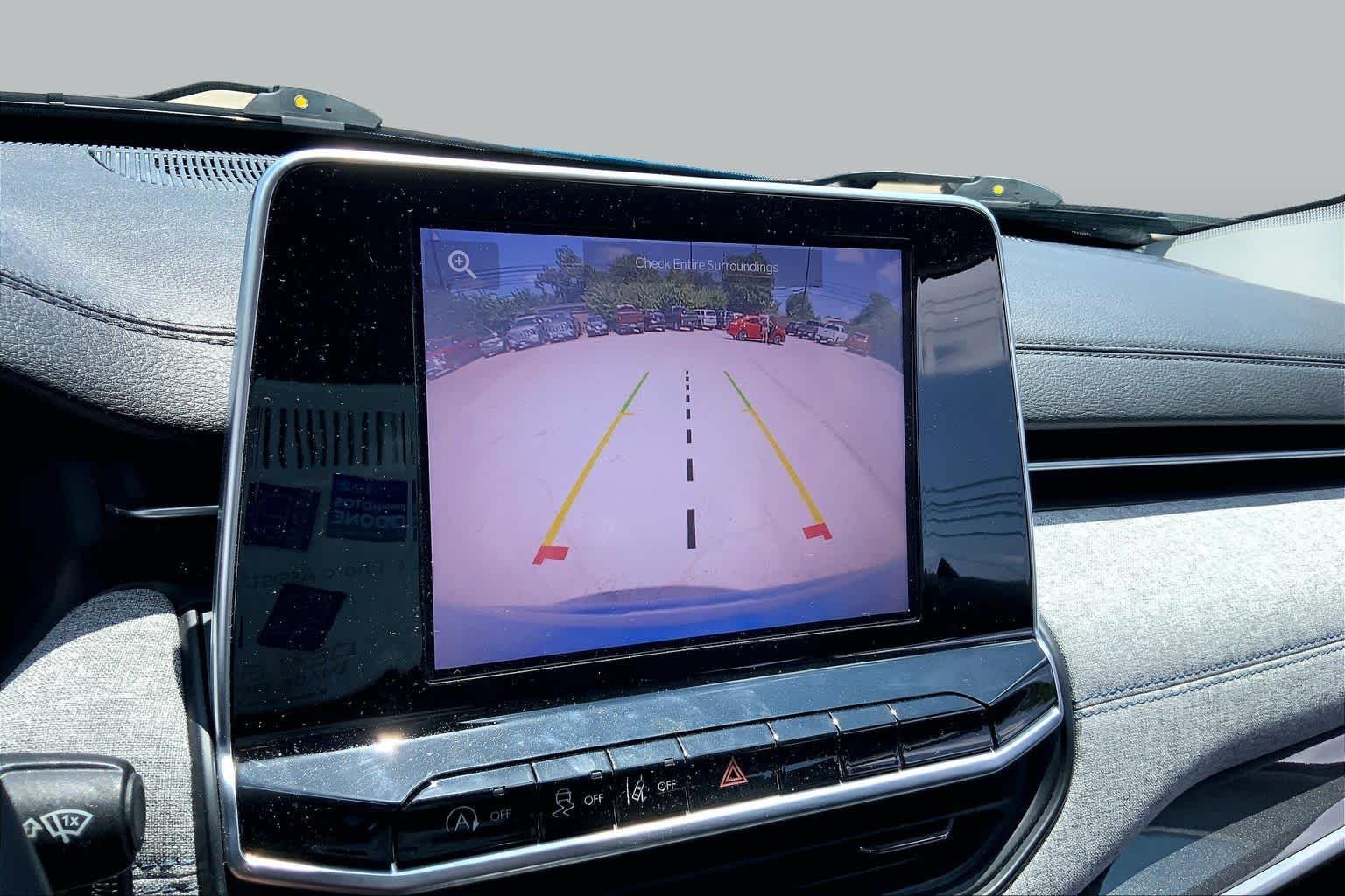 Used 2022 Laser Blue Pearlcoat Jeep Latitude image 26
