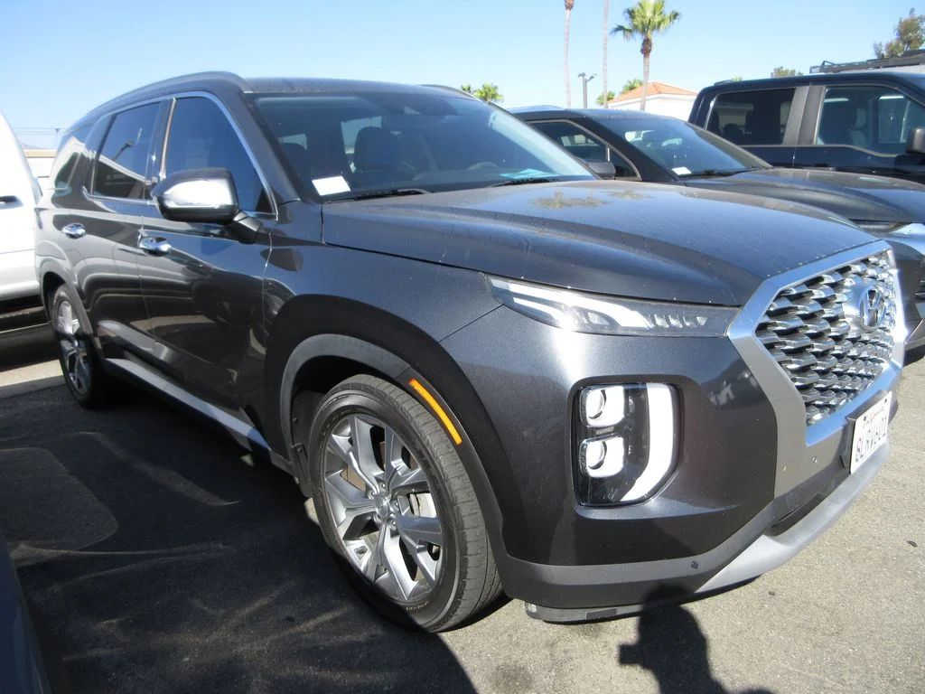 Used 2020 Gray Hyundai SEL image 4