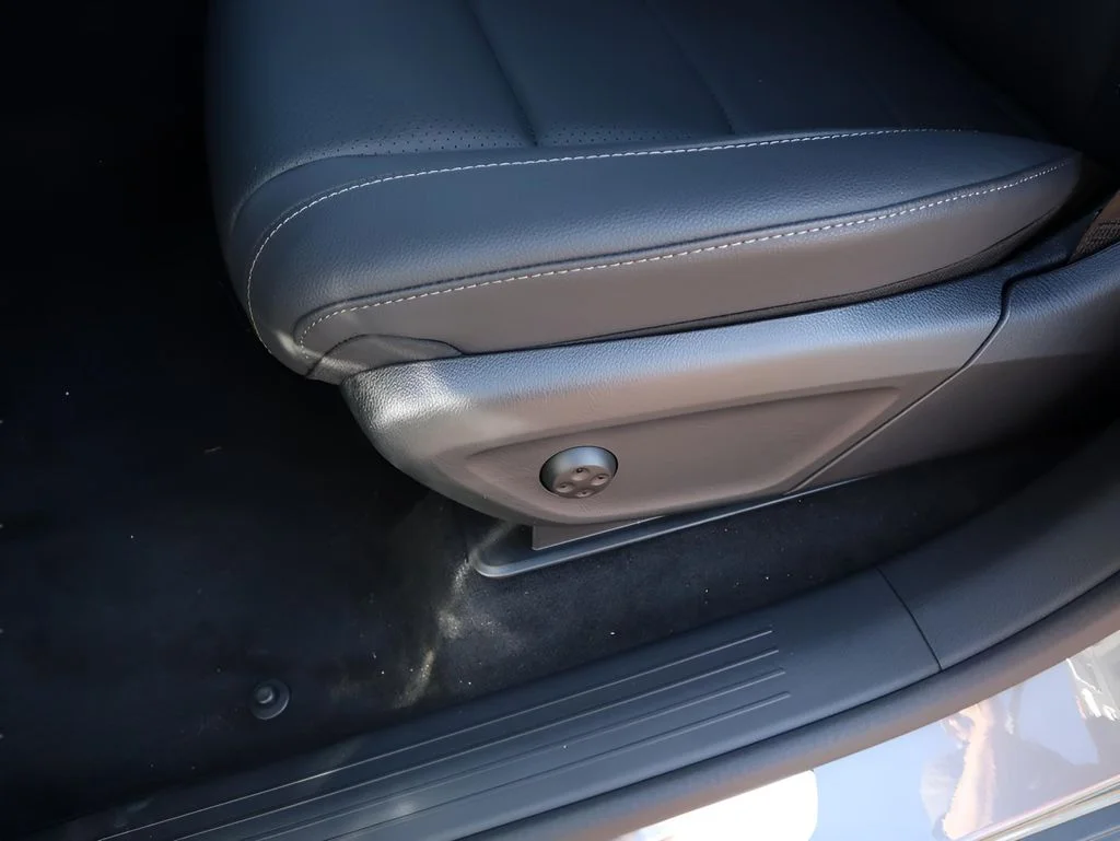 Used 2026 Selenite Gray Metallic Mercedes-Benz GLE 350 image 26