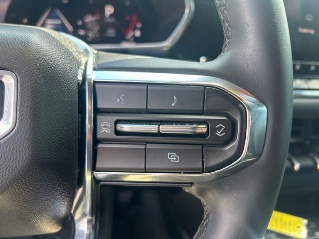 Used 2026 Silver GMC Elevation image 12