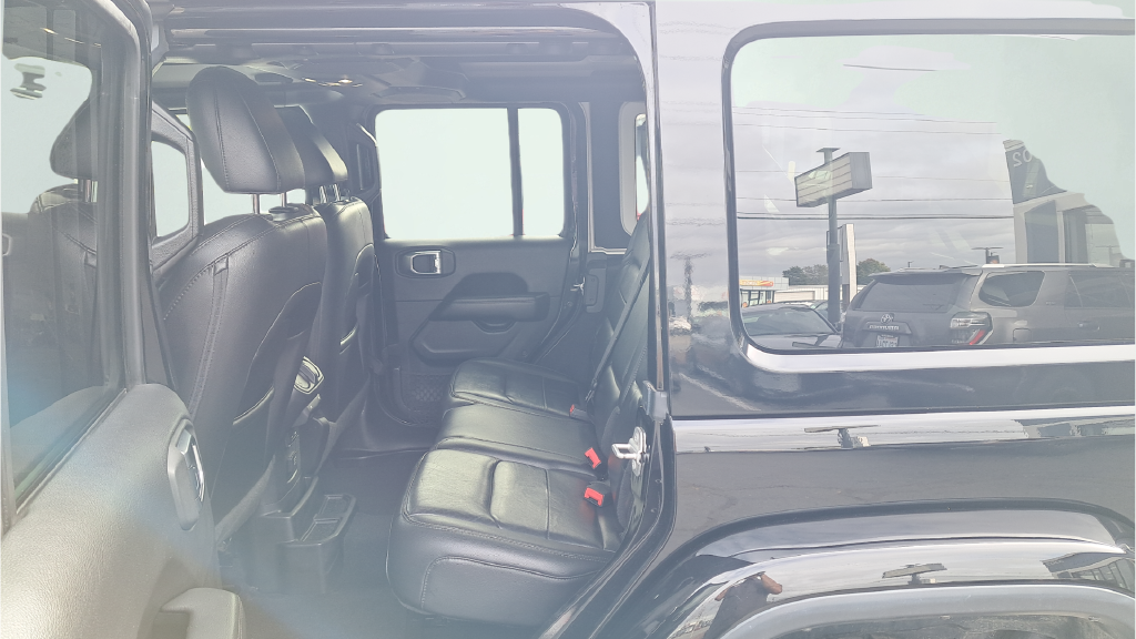 Used 2020 Black Jeep Unlimited Sahara Altitude image 12