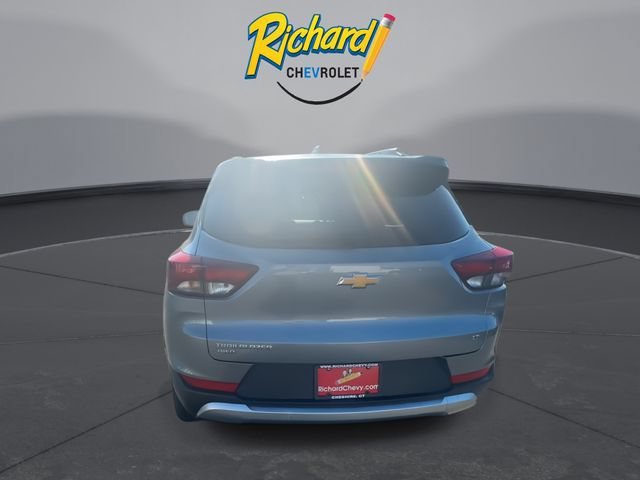 Used 2025 Sterling Gray Metallic Chevrolet LT image 7