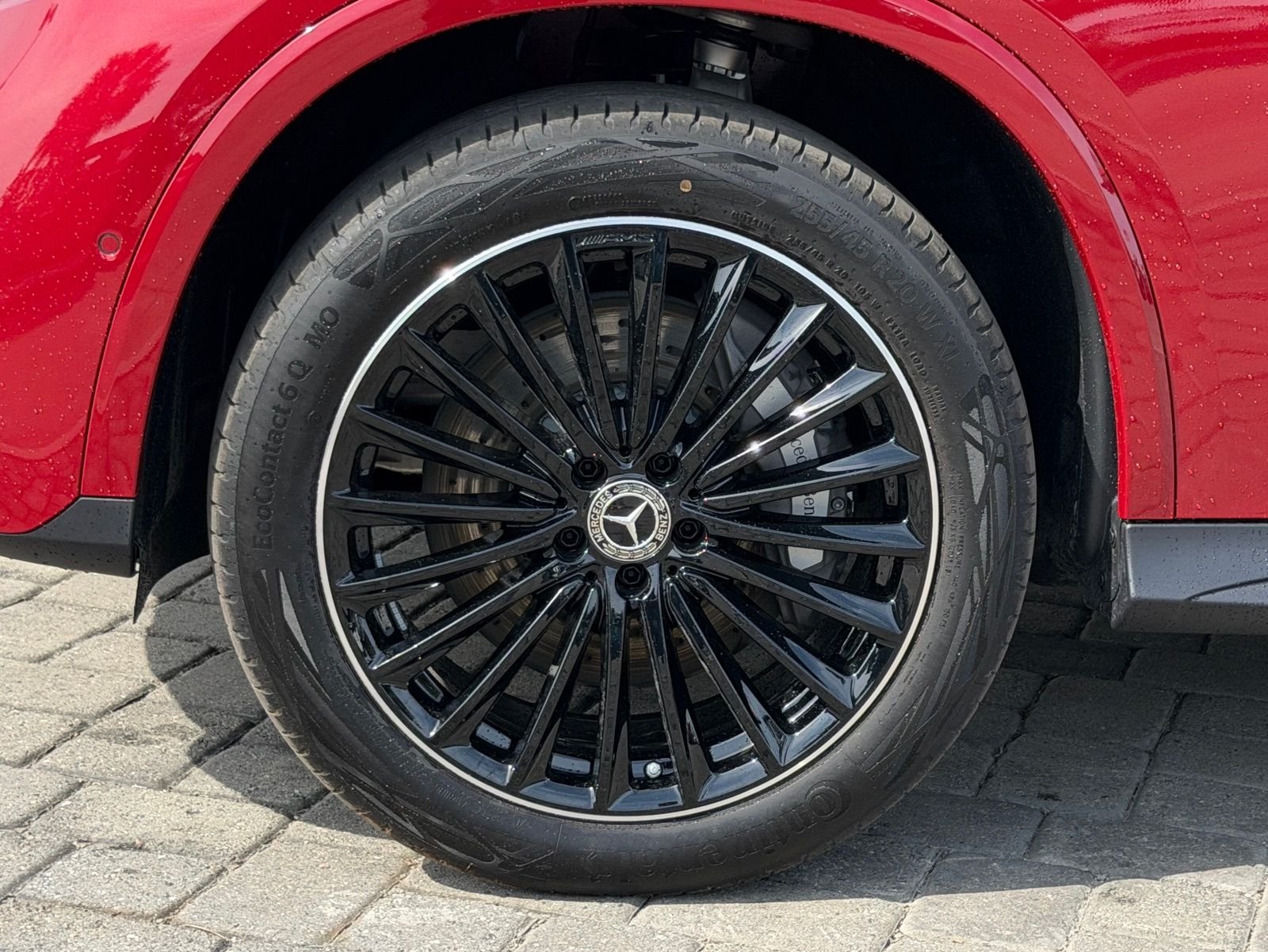 New 2026 Red Mercedes-Benz GLC 300 image 13