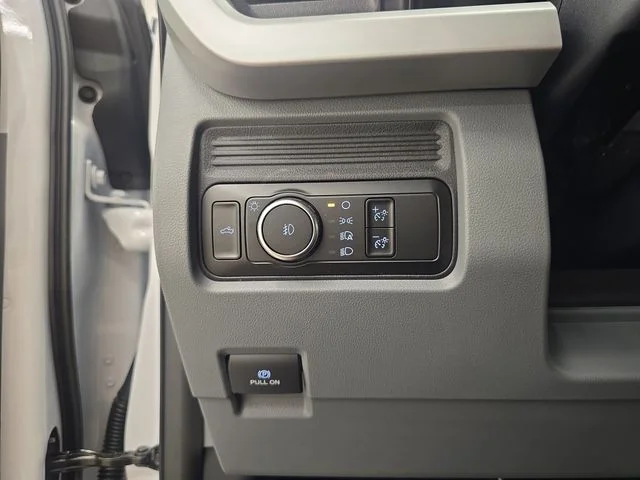 New 2026 Oxford White Ford F-250® XLT image 37