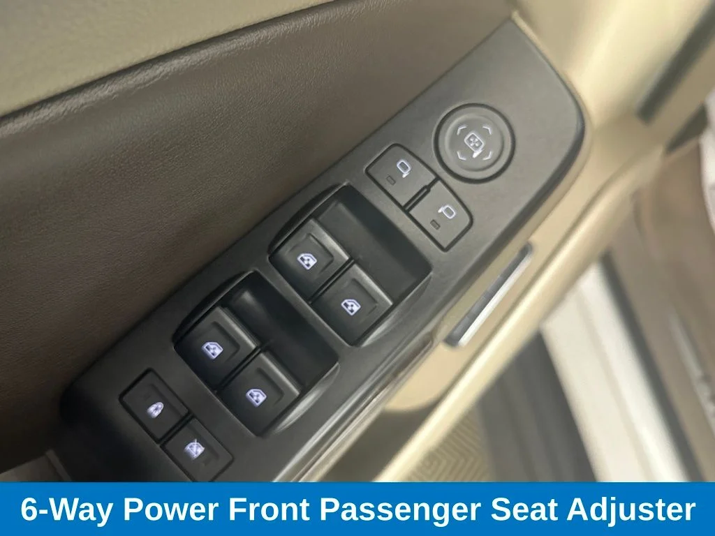 Used 2018 White Chevrolet LT image 16