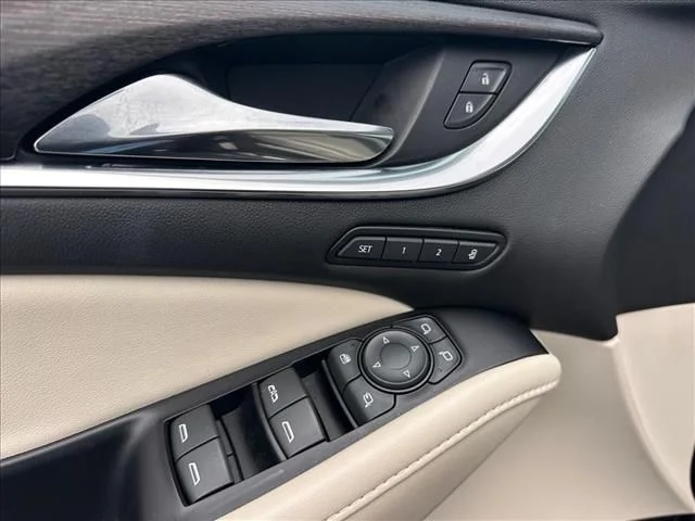 Used 2023 Red Buick Avenir image 22
