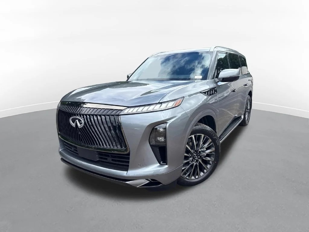 New 2027 Silver INFINITI AUTOGRAPH image 2