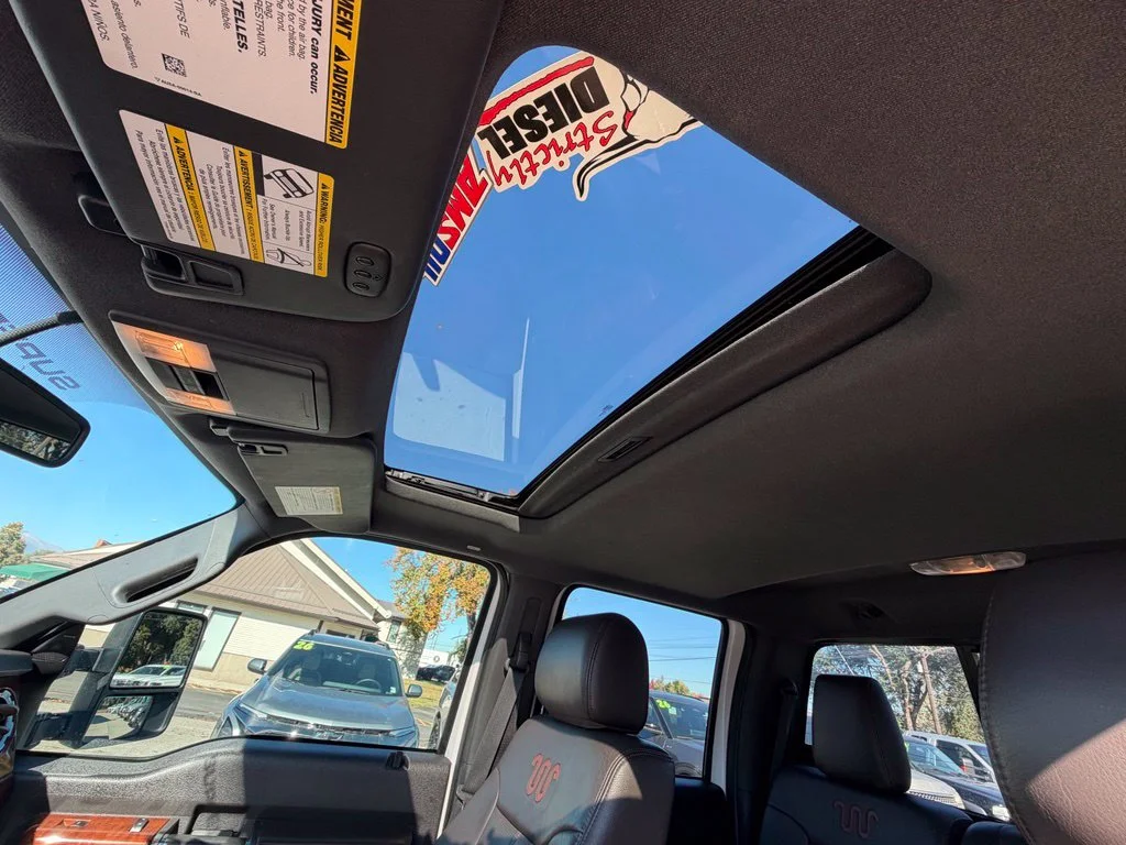 Used 2015 White Ford King Ranch image 17