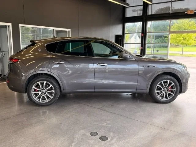 Used 2021 Gray Maserati Base image 6