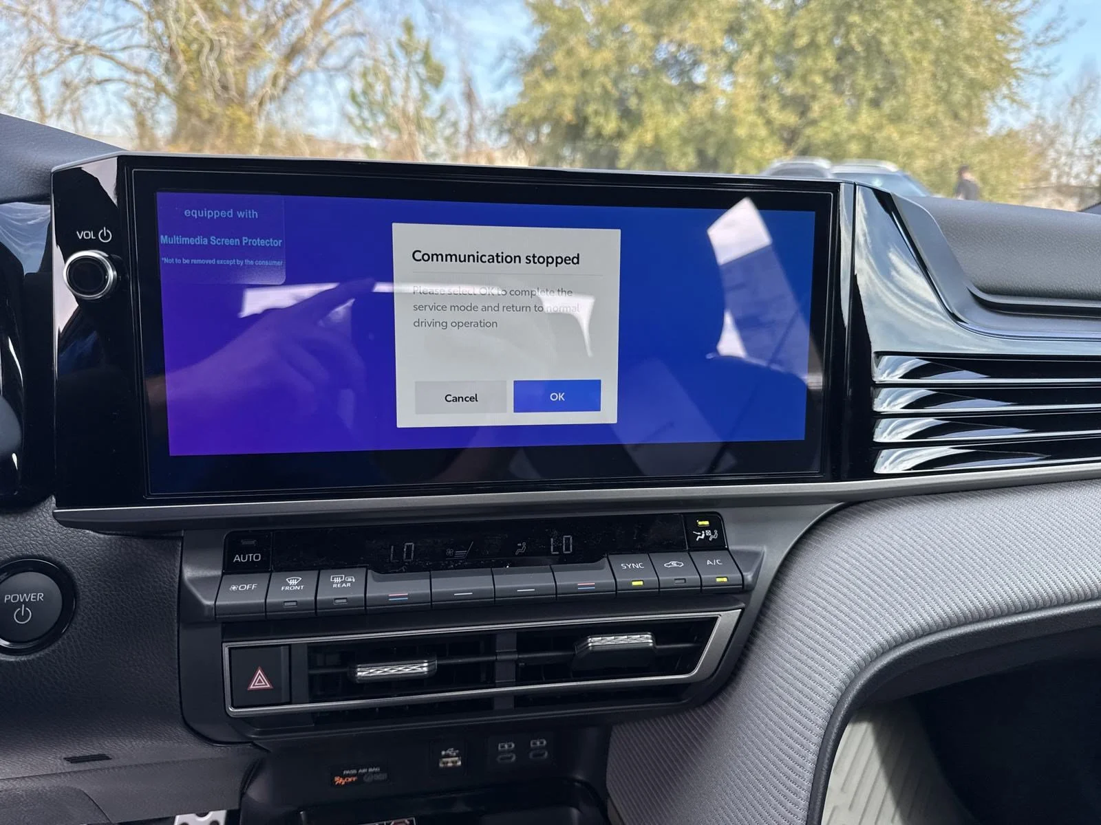 Used 2025  Toyota  image 19