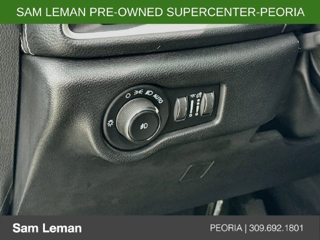 Used 2021 Black Chrysler Touring image 10