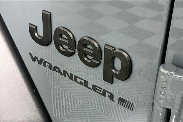 Used 2025 Gray Jeep Sport S image 22