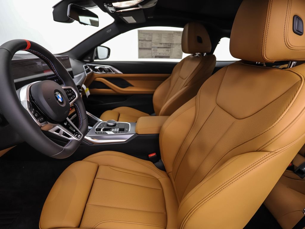 Used 2026 Black Sapphire Metallic BMW M440i xDrive image 12