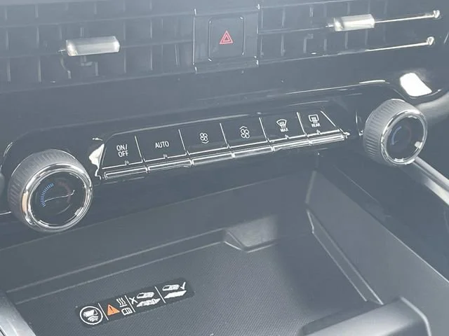 2026 Chevrolet Tahoe Premier - Photo 23