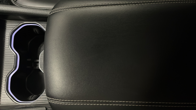 Used 2024 Diamond Black Crystal Pearlcoat Jeep Limited image 20