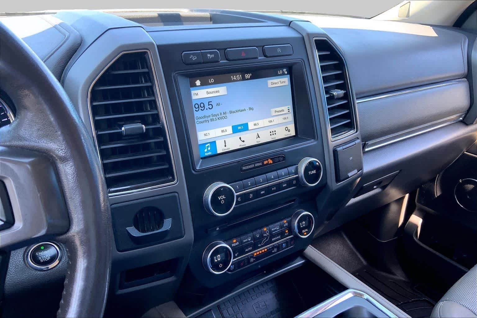 Used 2018 White Platinum Metallic Tri-Coat Ford XLT image 7